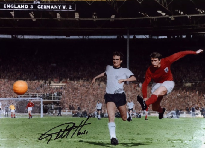 Sir Geoff Hurst - 4th Goal - 1966 World Cup Final 