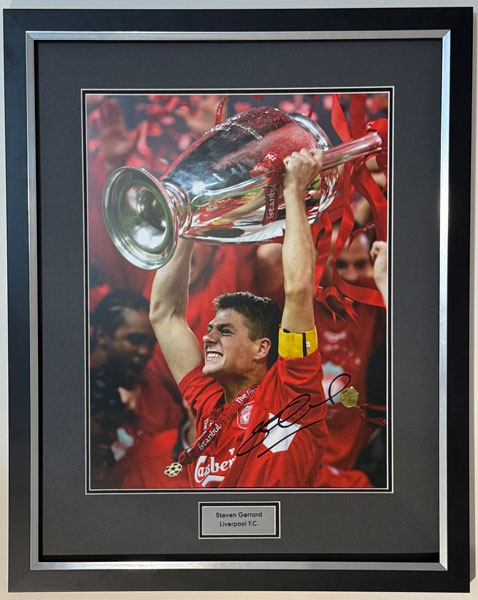 Steven Gerrard - Liverpool Legend 